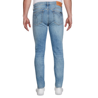 Calvin Klein - Calvin Klein - CKJ058 | Slim Tapered Jeans Light Blue