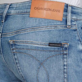 Calvin Klein - Calvin Klein - CKJ058 | Slim Tapered Jeans Light Blue