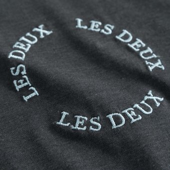 LES DEUX - Les Deux - Circle | T-shirt Raven/blue