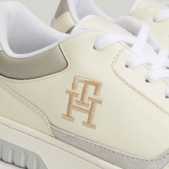 Tommy Hilfiger  - Tommy Hilfiger - Basket street pop | Sneaker Off White