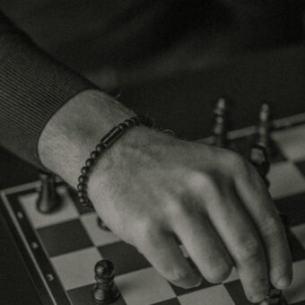 STEEL & BARNETT - Steel & Barnett - Natural Ned Black Edition | Armbånd Sort