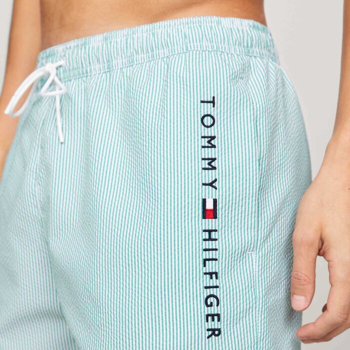 Tommy Hilfiger  - Tommy Hilfiger - Drawstring stripe swim shorts | Badeshorts Grøn Strib