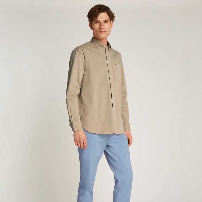 Tommy Hilfiger  - Tommy Hilfiger - GMD twill solid shirt | Skjorte Sandalwood