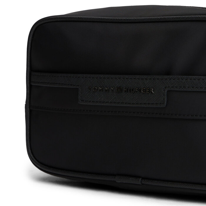 Tommy Hilfiger  - Tommy Hilfiger - TH repreve washbag | Toilettaske Black