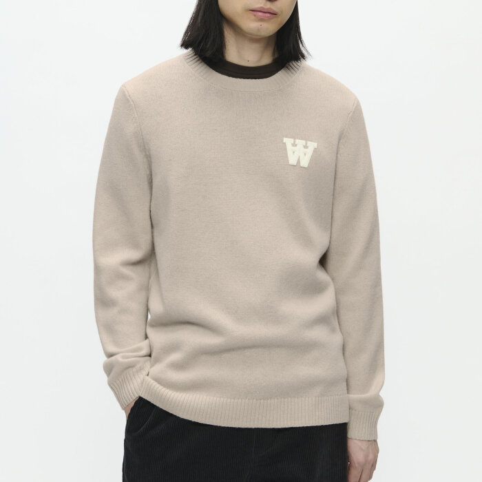Double A by Wood Wood - Wood Wood - Tay sweater | Strik Moonstruck