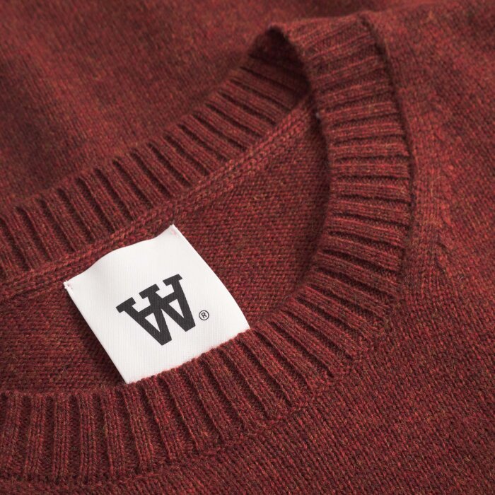 Double A by Wood Wood - Wood Wood - Tay sweater | Strik Dekadent Chocolate mel