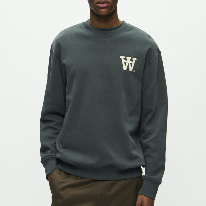 Double A by Wood Wood - Wood Wood - Noel chest print | Sweatshirt Green Gables