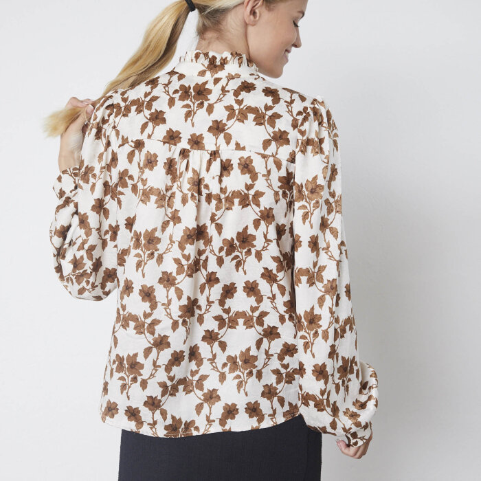 Sisters Point ( Dame ) - SISTERS POINT - VIRSA-SH11 | SKJORTE COGNAC FLOWER