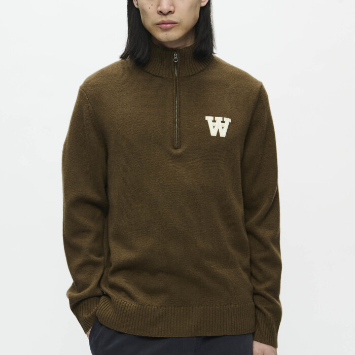Double A by Wood Wood - Wood Wood - Tay half zip | Strik Desert Palm