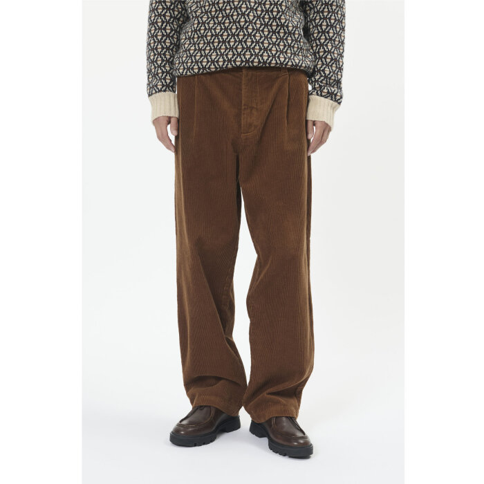 Matinique - Matinique - Chino pleat pants | Chino Emperador