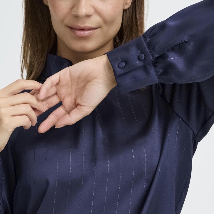 Pulz Jeans ( Dame )  - PULZ - PZDOROTA LUREX BLOUSE | DARK SAPPHIRE