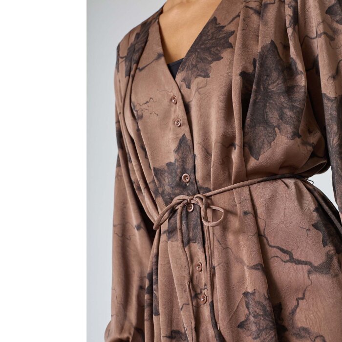 Sisters Point ( Dame ) - SISTERS POINT - ESAVA-DR1 | KJOLE 810 BROWN FLOWER