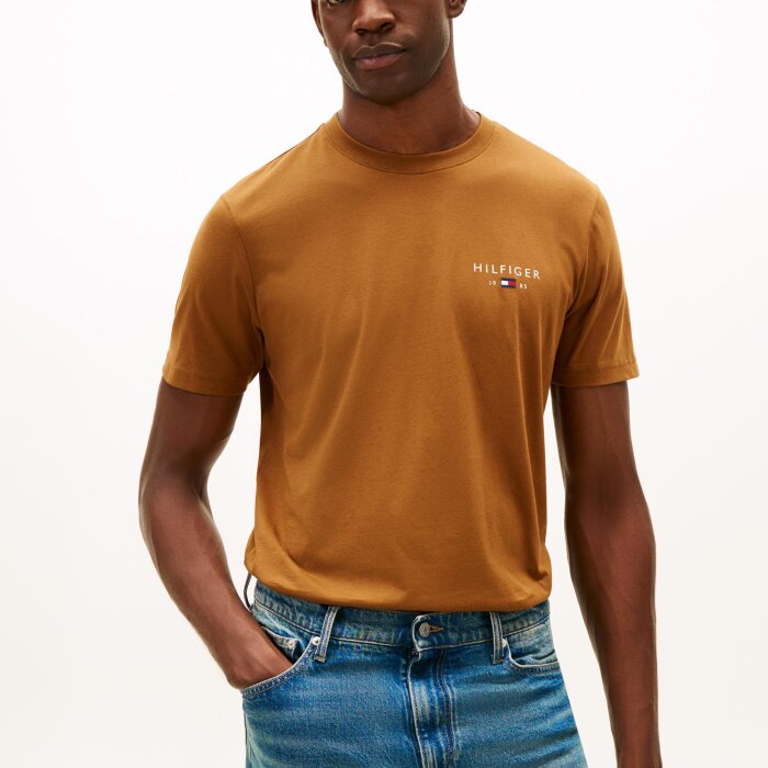 Tommy Hilfiger  - Tommy Hilfiger - Brand love small TH tee | T-shirt Highland Khaki