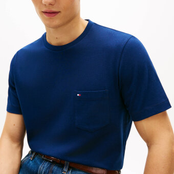 Tommy Hilfiger  - Tommy Hilfiger - TH Essential Solid pocket tee | T-shirt Carbon navy