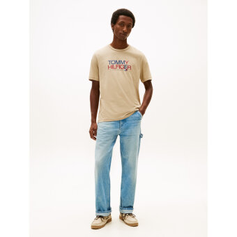 Tommy Hilfiger  - Tommy Hilfiger - TH Brand love big text tee | T-shirt Sandalwood 