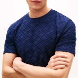 Tommy Hilfiger - Tommy Hilfiger - TH Flag jacquard tee | T-shirt Carbon Navy Tommy Hilfiger - Tommy Hilfiger - TH Flag jacquard tee | T-shirt Carbon Navy