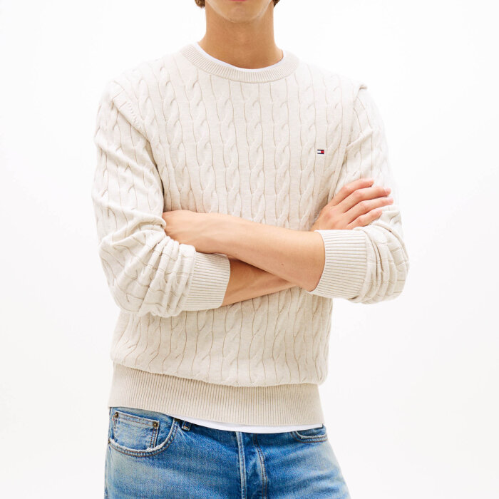 Tommy Hilfiger  - Tommy Hilfiger - TH Cotton cable crew neck | Strik Heathered Oatmilk