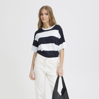 ICHI ( Dame ) - ICHI - IHLULS LOSSE SS | T-SHIRT WIDE TOTAL ICHI ( Dame ) - ICHI - IHLULS LOSSE SS | T-SHIRT WIDE TOTAL