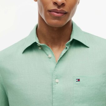 Tommy Hilfiger  - Tommy Hilfiger - Piece dye linen shirt | Hørskjorte Cut Grass