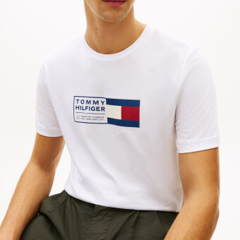 Tommy Hilfiger  - Tommy Hilfiger - BRAND LOVE TEXT BOX | T-shirt White