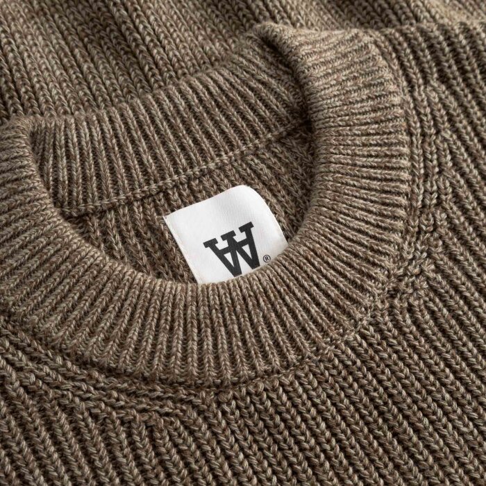 Double A by Wood Wood - Wood Wood - Halum crew neck | Strik desert palm