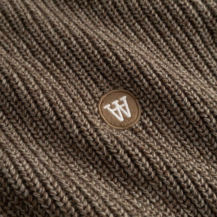 Double A by Wood Wood - Wood Wood - Halum crew neck | Strik desert palm