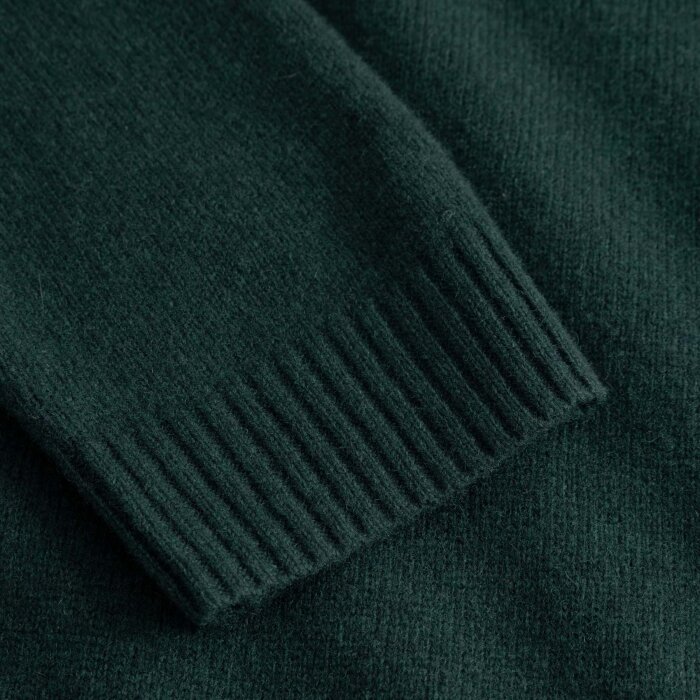 Double A by Wood Wood - Wood Wood - Tay sweater | Strik Ponderosa Pine