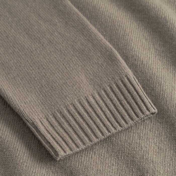 Double A by Wood Wood - Wood Wood - Tay sweater | Strik Overland Trek