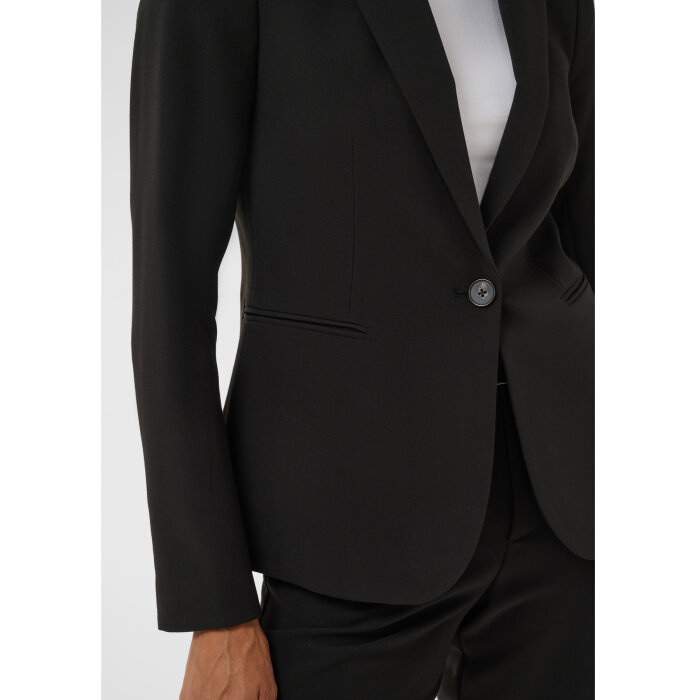 Part Two - PART TWO - TAYLORRPW | BLAZER BLACK