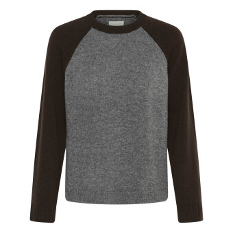Part Two - PART TWO - CLEOPW | STRIK GREY MOLE COL