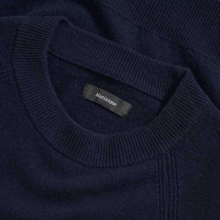 Matinique - Matinique - Hellson sweater | Strik Navy Blazer