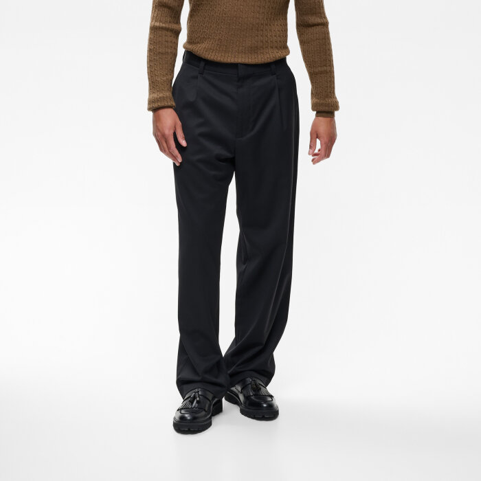 Matinique - Matinique - Chino pleat pants | Habitbuks Black