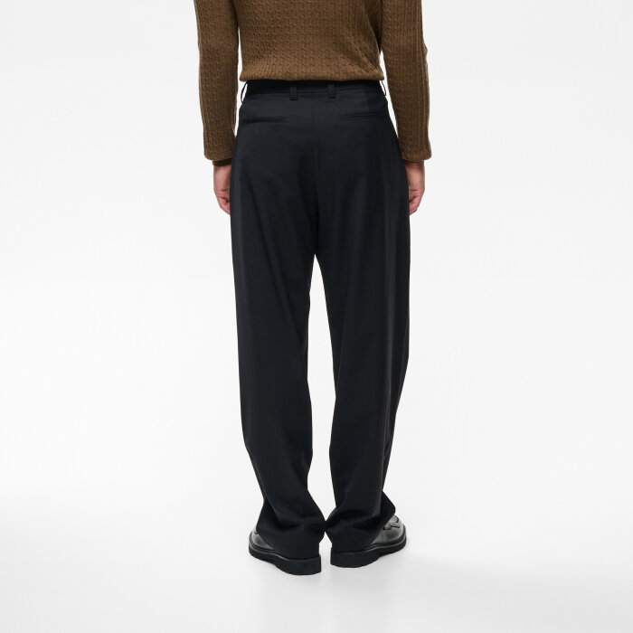 Matinique - Matinique - Chino pleat pants | Habitbuks Black